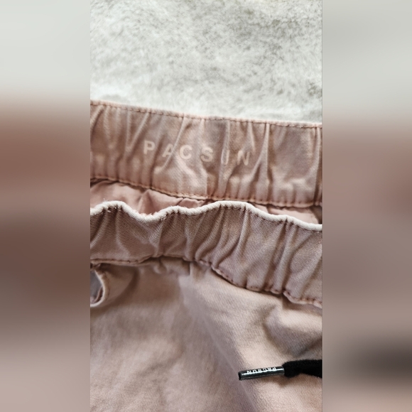 PacSun Pink Joggers with zipper detail at ankle - Picture 2 of 11